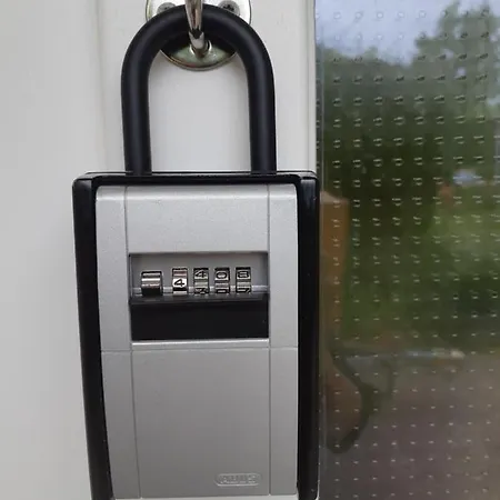 Im Gegenwartsraum, Nahe Ice Bhf Apartment *